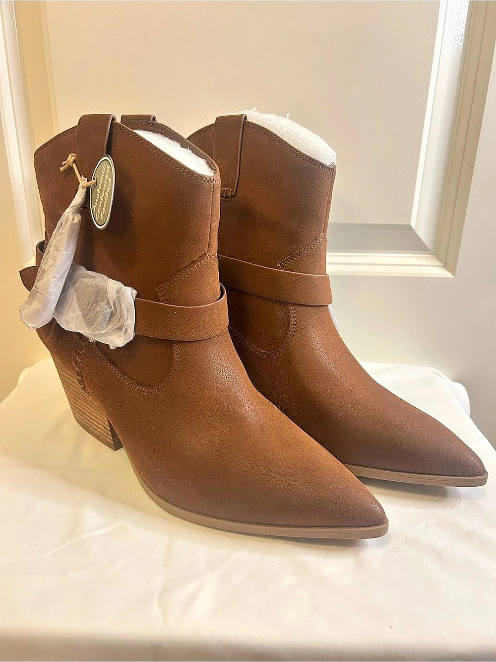 MIA Clement Heeled Ankle Boots in Brown US 7.5 NWT